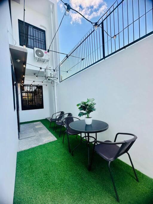 Homey & Spacious With Private Plunge Pool Ktv Near Smtela Angeles Buitenkant foto